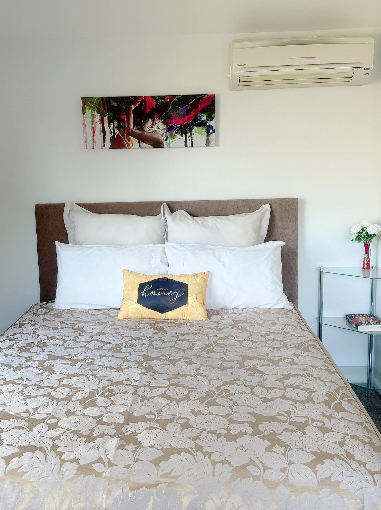 Cozy And Sunny Room Near City To Seapath Christchurch Bagian luar foto