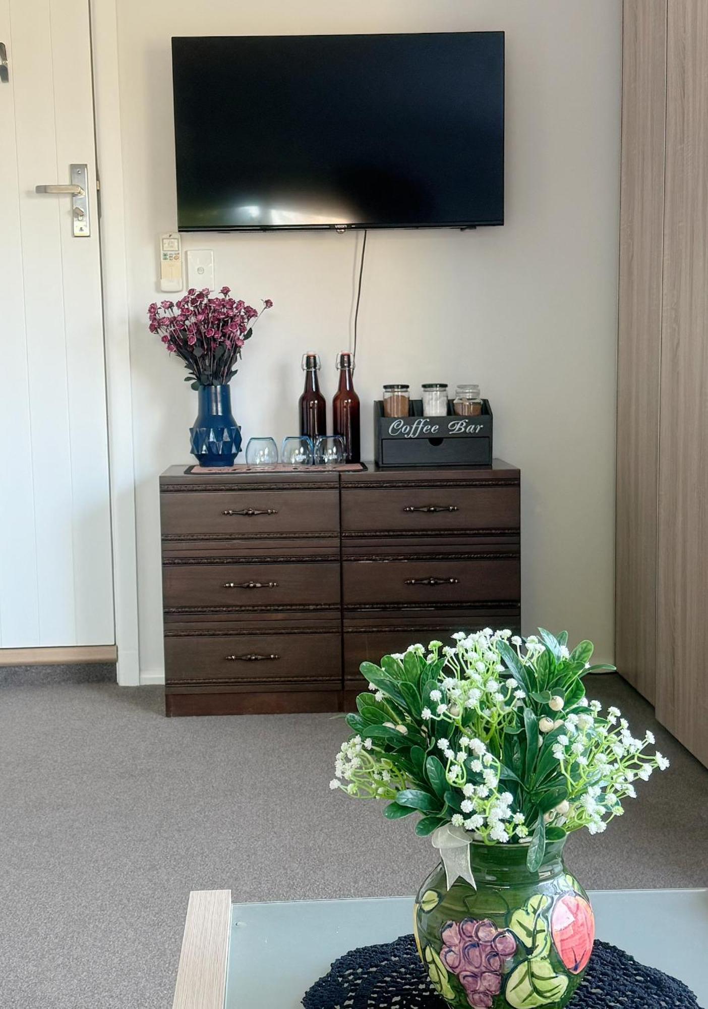 Cozy And Sunny Room Near City To Seapath Christchurch Bagian luar foto