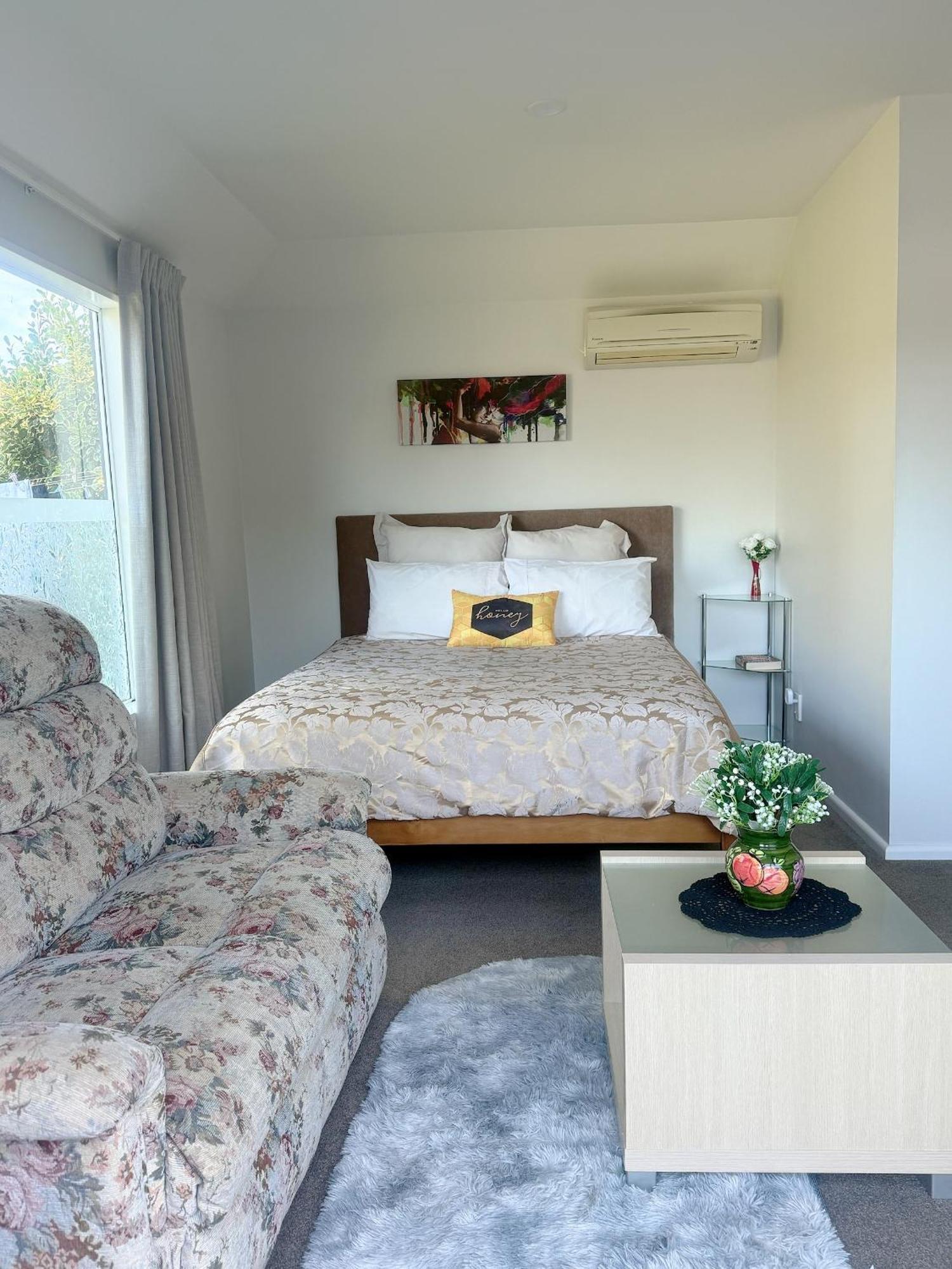 Cozy And Sunny Room Near City To Seapath Christchurch Bagian luar foto