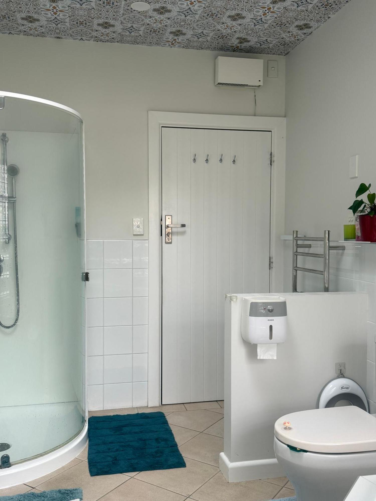 Cozy And Sunny Room Near City To Seapath Christchurch Bagian luar foto